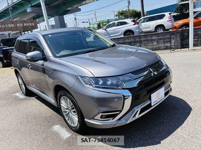 Mitsubishi OUTLANDER PHEV 2018-11 6677445-13