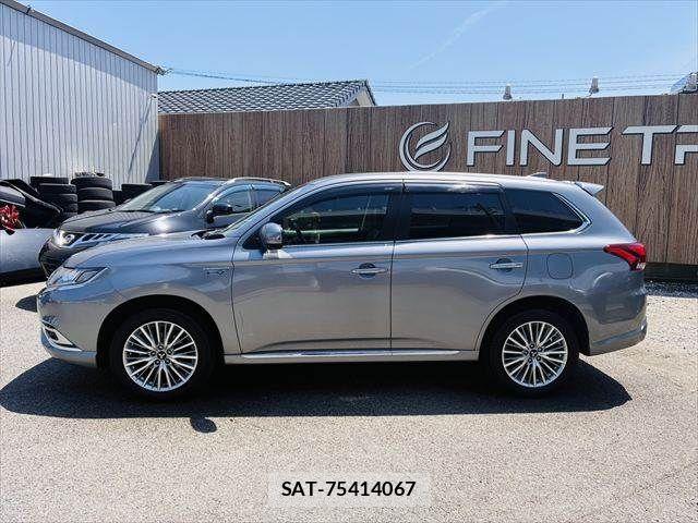 Mitsubishi OUTLANDER PHEV 2018-11 6677445-18