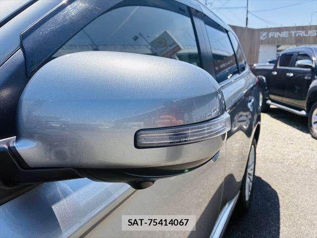 Mitsubishi OUTLANDER PHEV 2018-11 6677445-23