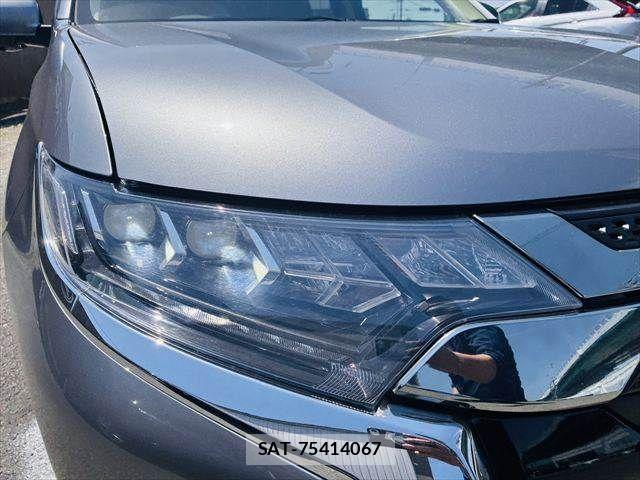 Mitsubishi OUTLANDER PHEV 2018-11 6677445-28