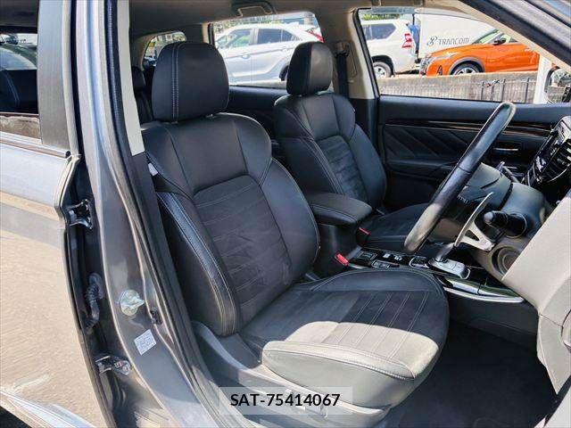 Mitsubishi OUTLANDER PHEV 2018-11 6677445-5