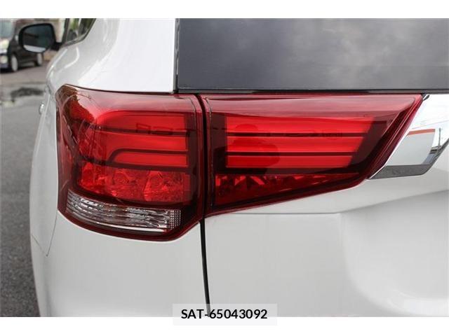 Mitsubishi OUTLANDER PHEV 2018-09 6682814-19