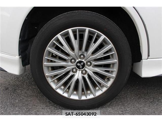 Mitsubishi OUTLANDER PHEV 2018-09 6682814-23