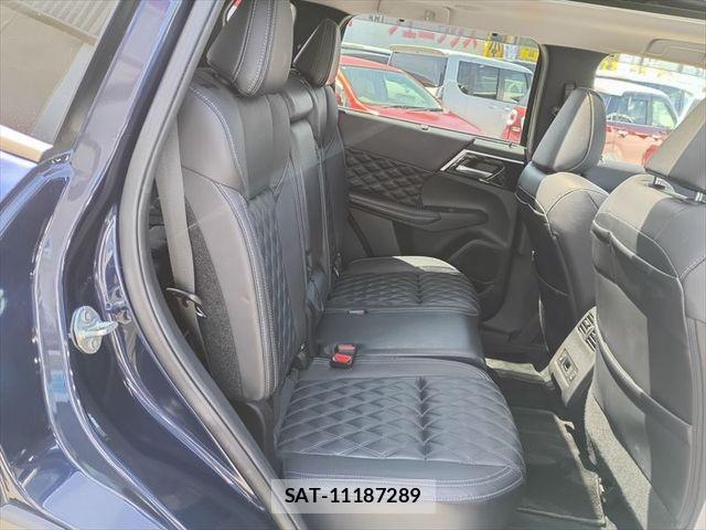 Mitsubishi OUTLANDER PHEV 2022-01 6683952-10