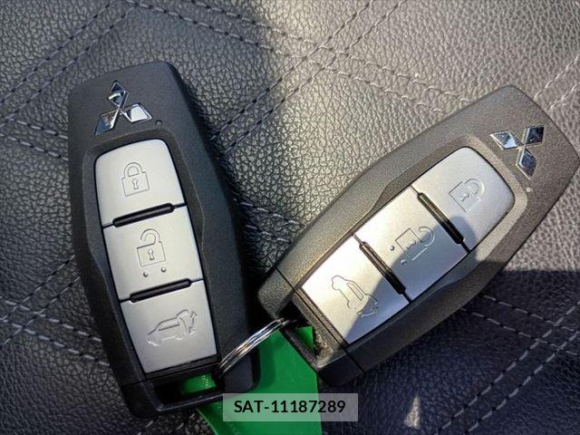Mitsubishi OUTLANDER PHEV 2022-01 6683952-27