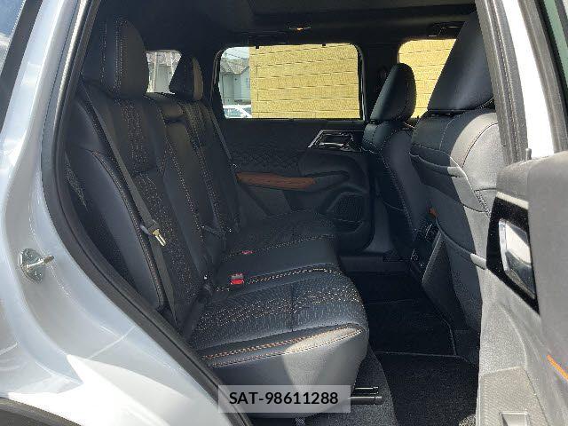 Mitsubishi OUTLANDER PHEV 2022-03 6752812-9