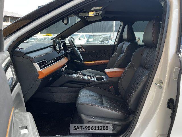 Mitsubishi OUTLANDER PHEV 2022-03 6752812-18