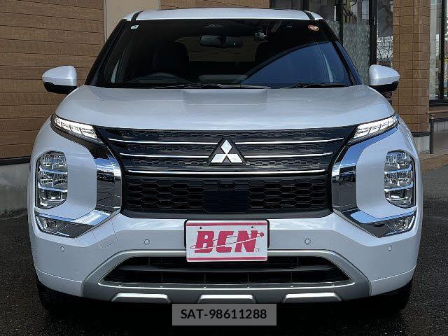 Mitsubishi OUTLANDER PHEV 2022-03 6752812-21