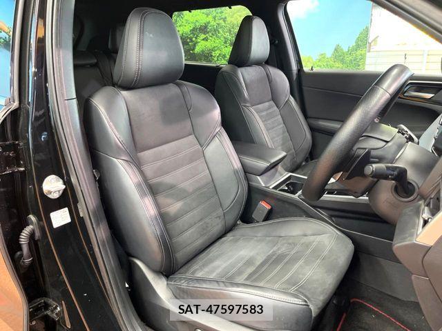 Mitsubishi OUTLANDER PHEV 2023-10 6752813-8