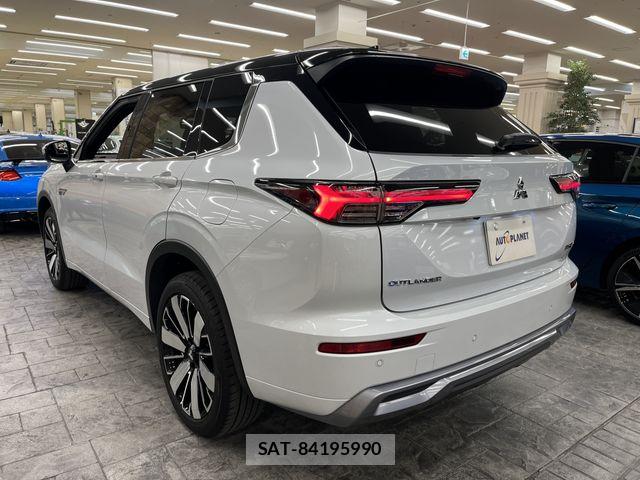 Mitsubishi OUTLANDER PHEV 2025-01 6752811-10
