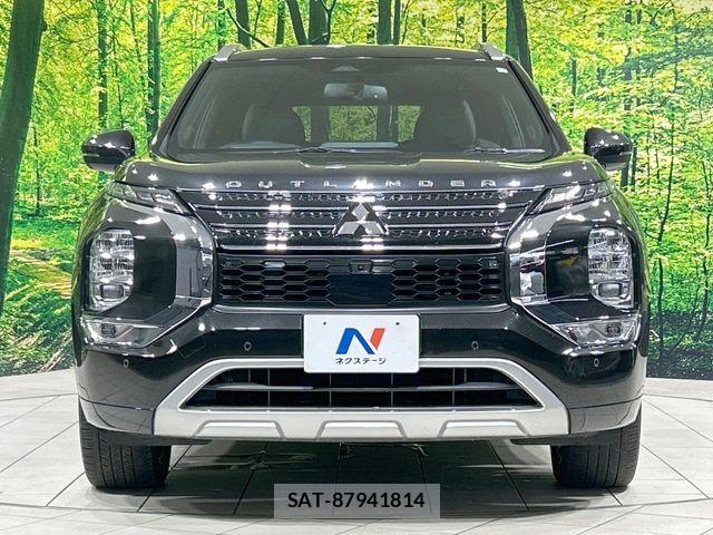 Mitsubishi OUTLANDER PHEV 2023-05 6816473-14