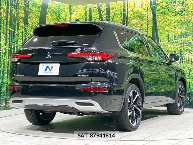 Mitsubishi OUTLANDER PHEV 2023-05 6816473-16