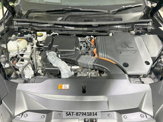 Mitsubishi OUTLANDER PHEV 2023-05 6816473-17