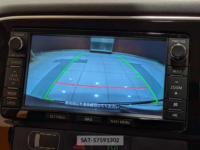 Mitsubishi OUTLANDER PHEV 2013-01 6816484-9