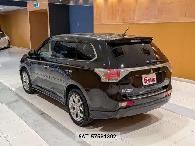 Mitsubishi OUTLANDER PHEV 2013-01 6816484-16