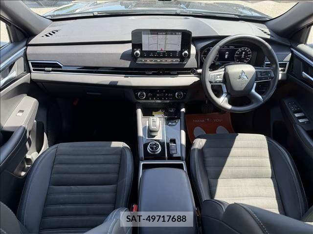 Mitsubishi OUTLANDER PHEV 2023-08 6816480-1