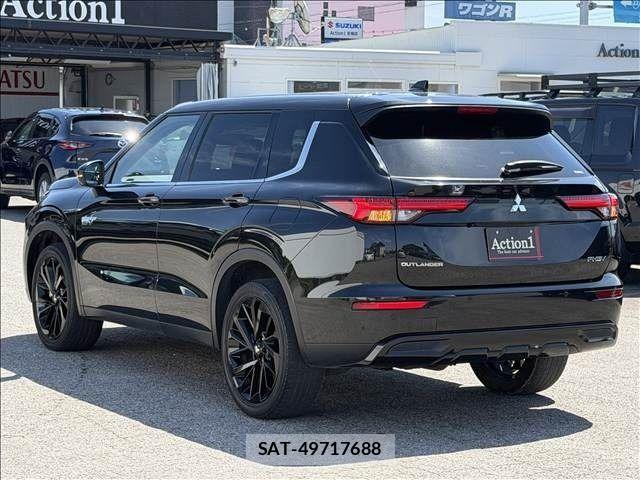 Mitsubishi OUTLANDER PHEV 2023-08 6816480-3