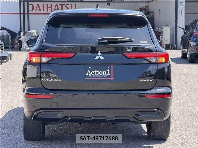 Mitsubishi OUTLANDER PHEV 2023-08 6816480-4
