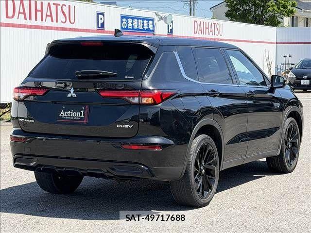 Mitsubishi OUTLANDER PHEV 2023-08 6816480-5