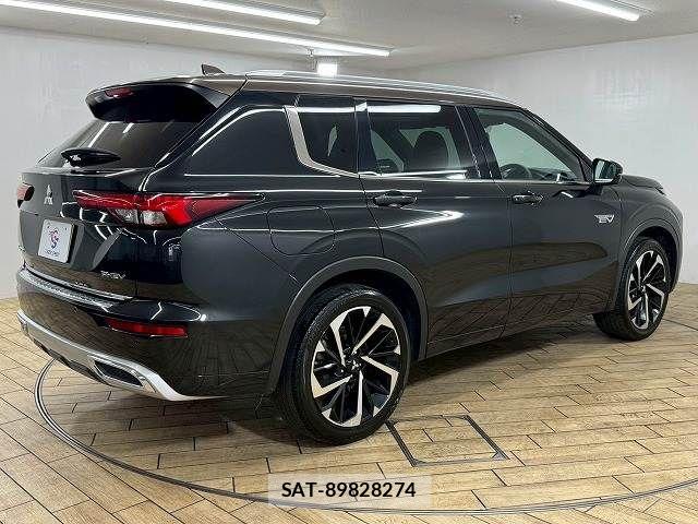 Mitsubishi OUTLANDER PHEV 2022-03 6816469-15