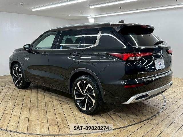 Mitsubishi OUTLANDER PHEV 2022-03 6816469-16