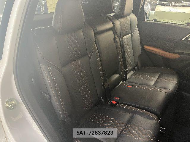 Mitsubishi OUTLANDER PHEV 2024-02 6816459-9