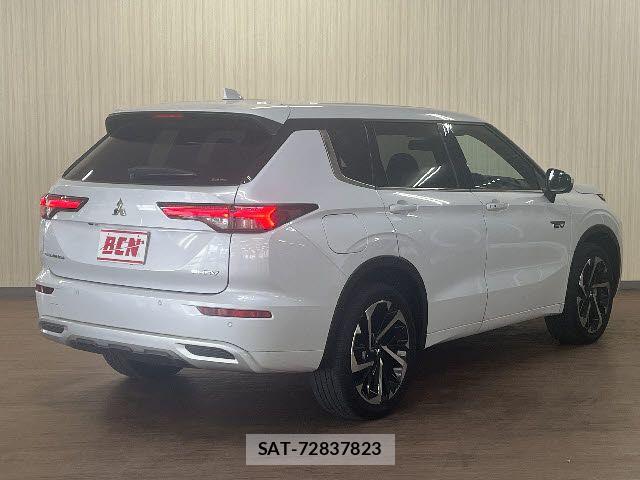 Mitsubishi OUTLANDER PHEV 2024-02 6816459-2