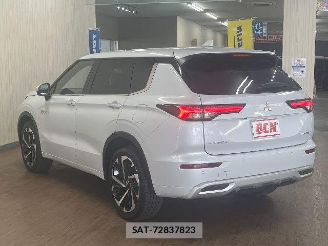 Mitsubishi OUTLANDER PHEV 2024-02 6816459-8