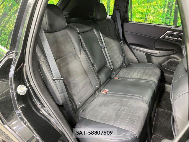 Mitsubishi OUTLANDER PHEV 2023-08 6816470-8