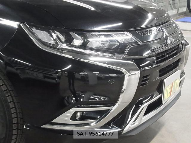Mitsubishi OUTLANDER PHEV 2018-11 6816481-27