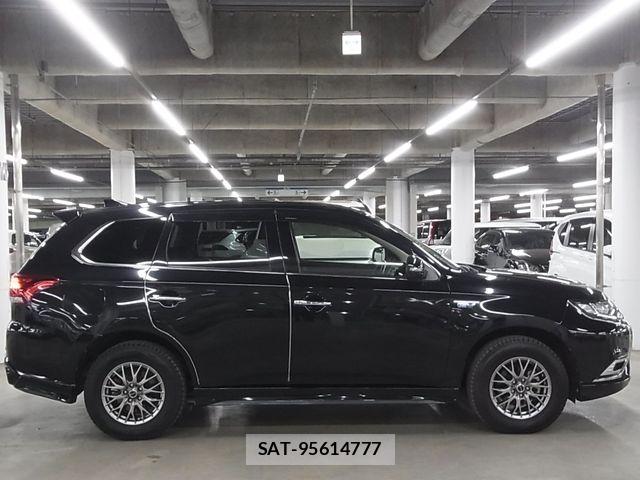 Mitsubishi OUTLANDER PHEV 2018-11 6816481-7
