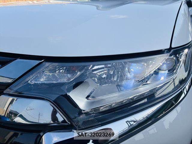 Mitsubishi OUTLANDER PHEV 2015-12 6910974-12
