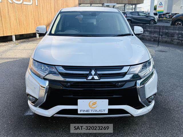 Mitsubishi OUTLANDER PHEV 2015-12 6910974-15