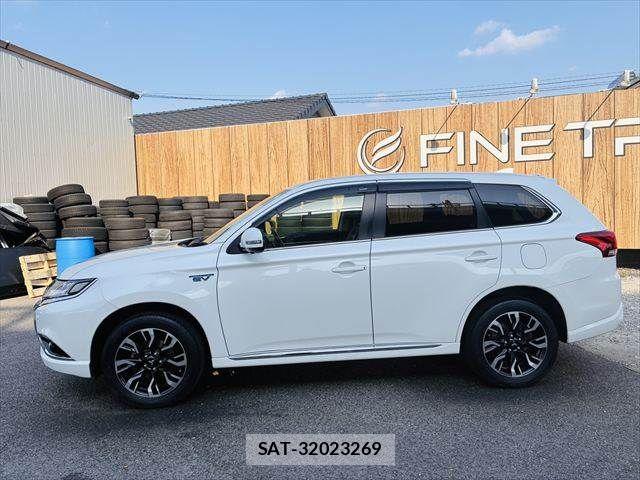 Mitsubishi OUTLANDER PHEV 2015-12 6910974-21