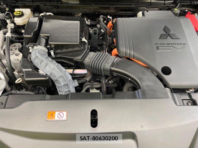 Mitsubishi OUTLANDER PHEV 2022-10 6910964-17