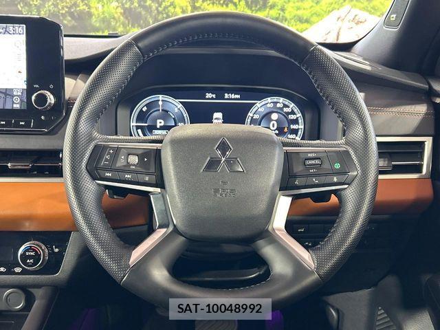 Mitsubishi OUTLANDER PHEV 2022-09 6910963-10