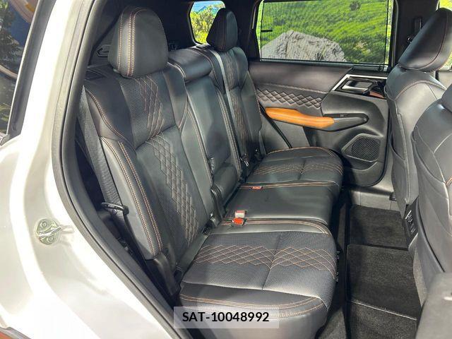 Mitsubishi OUTLANDER PHEV 2022-09 6910963-8