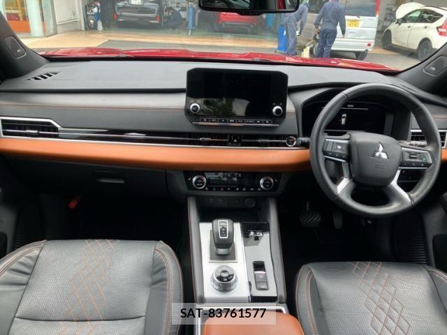 Mitsubishi OUTLANDER PHEV 2022-04 6910969-18