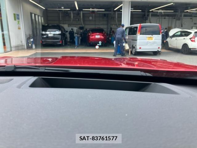 Mitsubishi OUTLANDER PHEV 2022-04 6910969-28