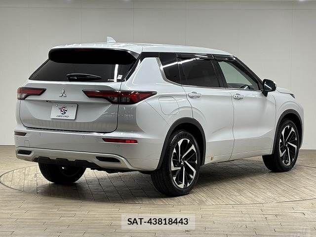 Mitsubishi OUTLANDER PHEV 2022-07 6996968-15