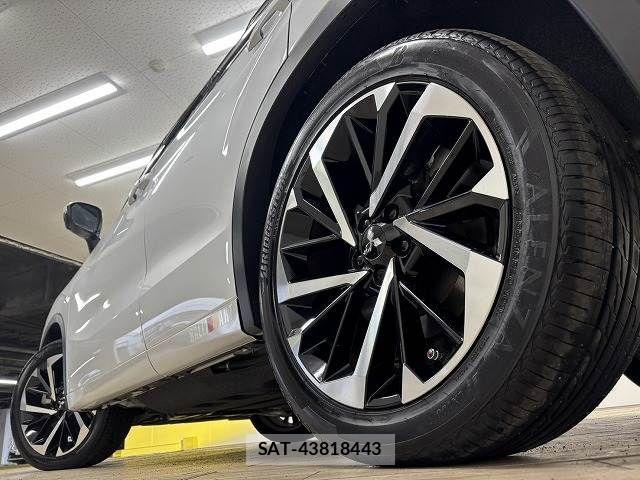 Mitsubishi OUTLANDER PHEV 2022-07 6996968-18