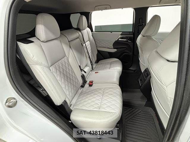 Mitsubishi OUTLANDER PHEV 2022-07 6996968-5