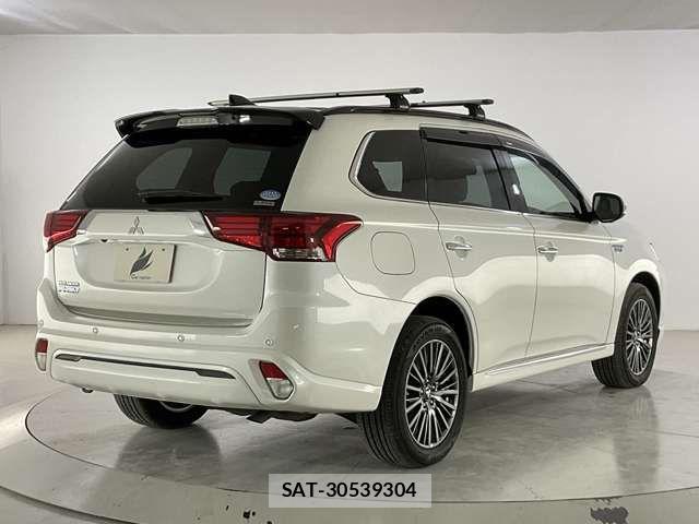 Mitsubishi OUTLANDER PHEV 2020-01 6996976-4