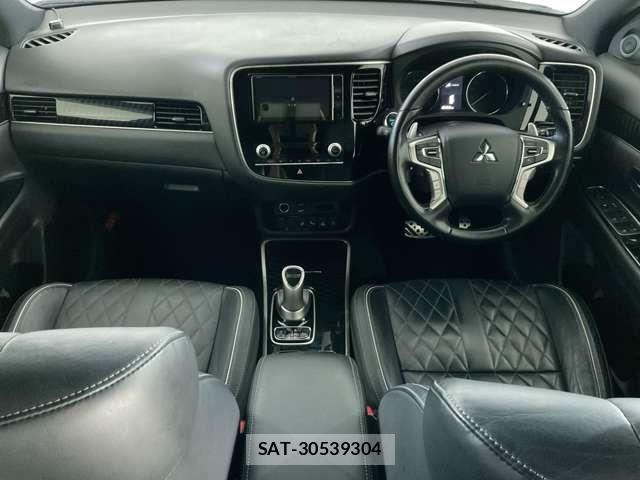 Mitsubishi OUTLANDER PHEV 2020-01 6996976-11