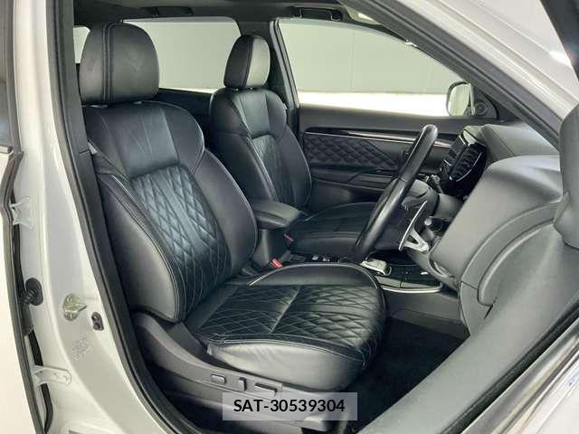Mitsubishi OUTLANDER PHEV 2020-01 6996976-12