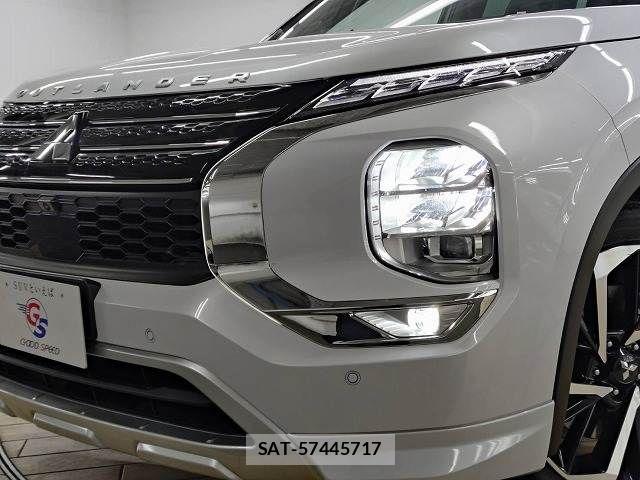 Mitsubishi OUTLANDER PHEV 2022-03 6996975-10