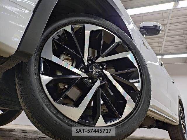 Mitsubishi OUTLANDER PHEV 2022-03 6996975-11