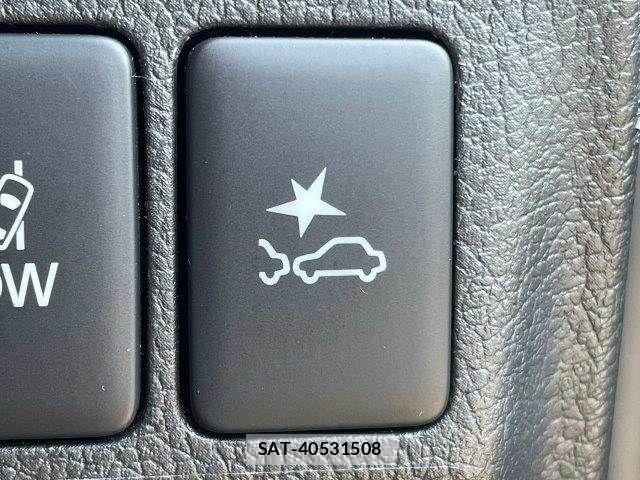 Mitsubishi OUTLANDER PHEV 2018-12 6996977-16