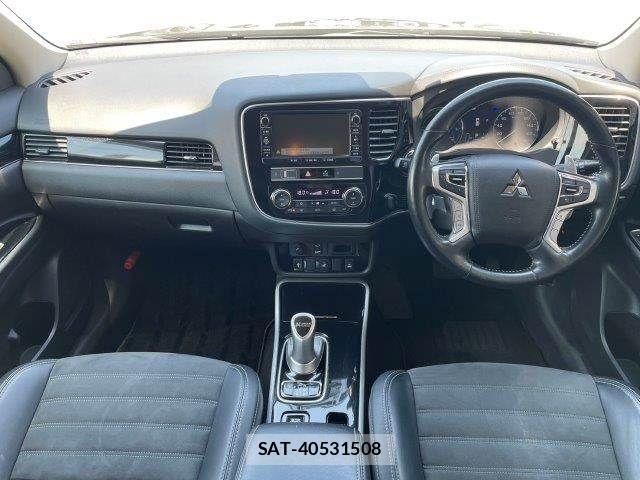 Mitsubishi OUTLANDER PHEV 2018-12 6996977-2