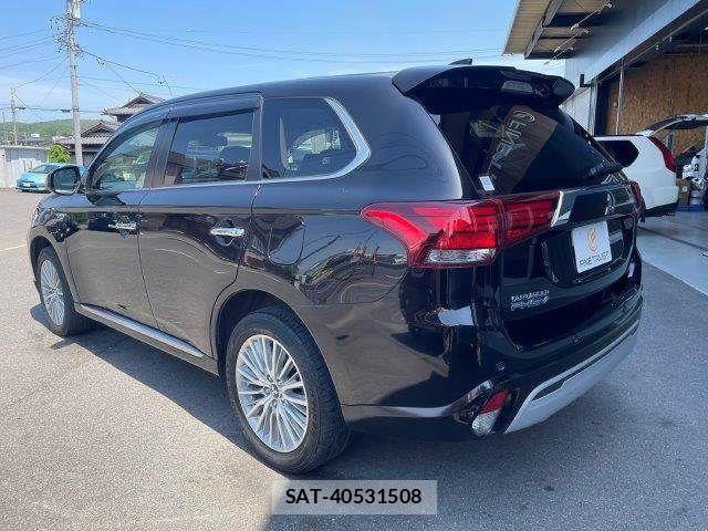 Mitsubishi OUTLANDER PHEV 2018-12 6996977-29